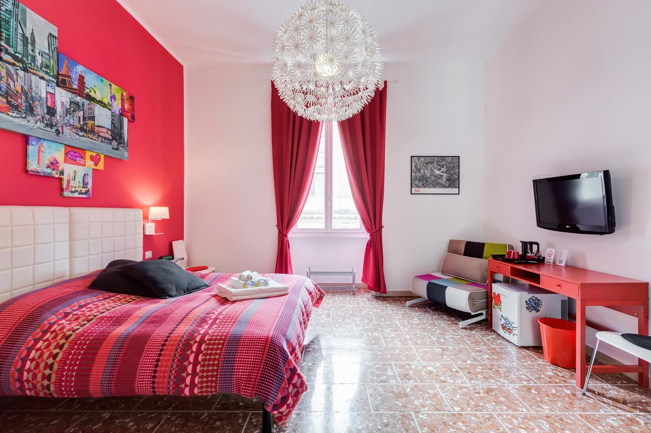 2 Passi Al Colosseo B&B Рим Екстер'єр фото